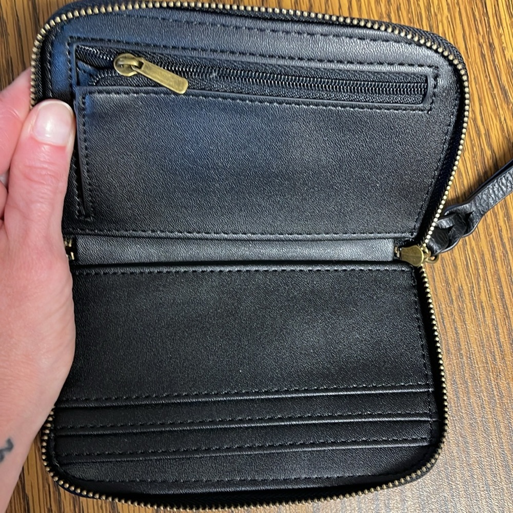 Leopard Wallet - Picture 2 of 2